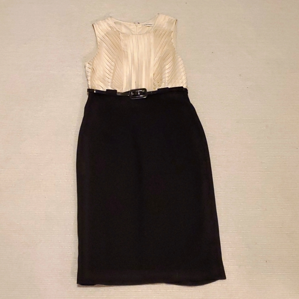 Calvin Klein Cream/Black buckled dress